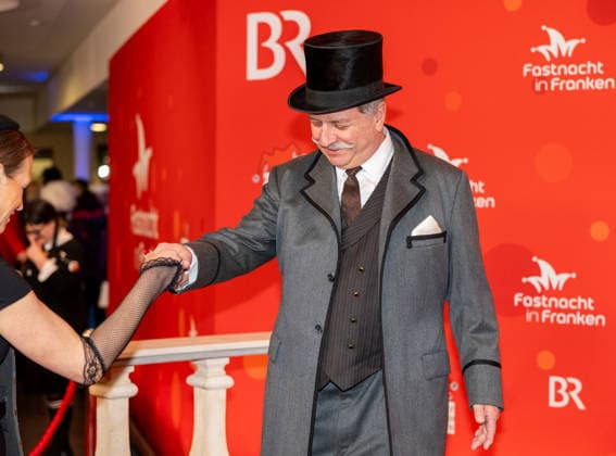 In the picture The Bavarian Minister of Construction Christian Bernreiter CSU as Gustave Eiffel Veitshoechheim, Mainfrankensaele, 06 02 2026, Fastnacht in Franken 2026 Copyright: HMBxMedia xJulienxBecker
