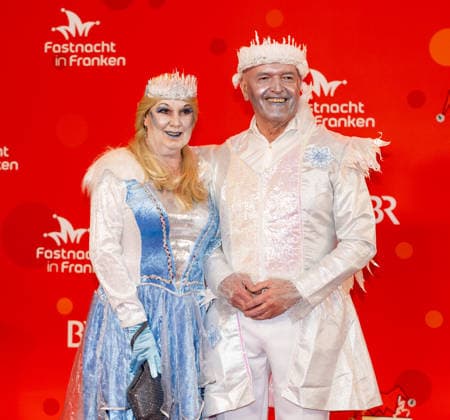 In the picture BR Rundfunkrat Landrat Rhoen Grabfeld, Thomas Habermann, on the right with his companion Veitshoechheim, Mainfrankensaele, 06 02 2026, Fastnacht in Franken 2026 Copyright: HMBxMedia xJulienxBecker