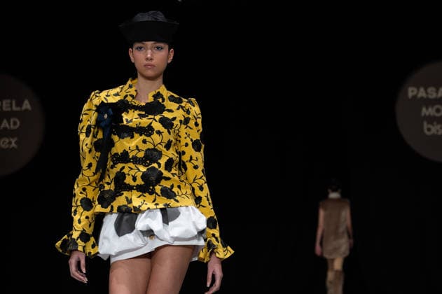 Modad catwalk during Madrid Fashion Week in Madrid - 07 Feb 2026 A model walks the runway in a design by designer CSDMM at the Momad catwalk during the Madrid Fashion Week at Ifema. Madrid Spain Copyright: xAtilanoxGarciax xSOPAxImagesx photos04489