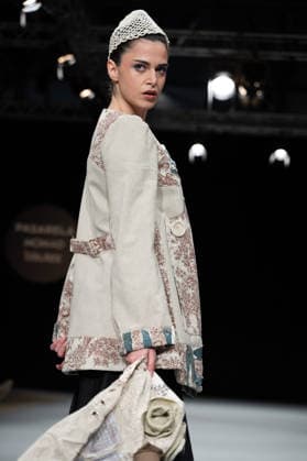 Modad catwalk during Madrid Fashion Week in Madrid - 07 Feb 2026 A model walks the runway in a design by designer CSDMM at the Momad catwalk during the Madrid Fashion Week at Ifema. Madrid Spain Copyright: xAtilanoxGarciax xSOPAxImagesx photos04492