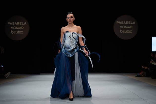 Modad catwalk during Madrid Fashion Week in Madrid - 07 Feb 2026 A model walks the runway in a design by designer CSDMM at the Momad catwalk during the Madrid Fashion Week at Ifema. Madrid Spain Copyright: xAtilanoxGarciax xSOPAxImagesx photos04495