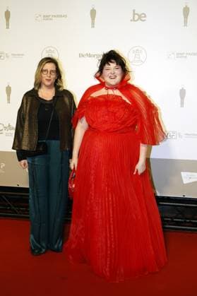 Daphne Agten (R) pictured on the red carpet at the arrival for the award ceremony of the Ensors Flemish film prizes, as part of the Ostend Film Festival (18th edition) (30 01-07 02), Saturday 07 February 2026, in Oostende.  NICOLASxMAETERLINCK 161806289