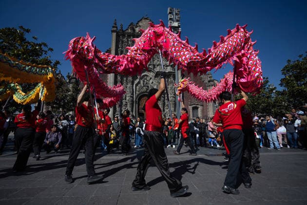 Chinese New Year celebrations in Mexico City MEXICO CITY, MEXICO - FEBRUARY 07: Dragon dancers take part in a parade as spectators watch, during Chinese New Year celebrations through the streets of the city center, in Mexico City, Mexico on February 07, 2026. Dozens of dragon and lion dancers paraded close to spectators in Mexico City s center, marking the start of Chinese New Year celebrations, the Year of the Horse. Daniel Cardenas Anadolu Mexico City Mexico. Editorial use only. Please get in touch for any other usage.  Copyright: x2026xAnadoluxDanielxCardenasx