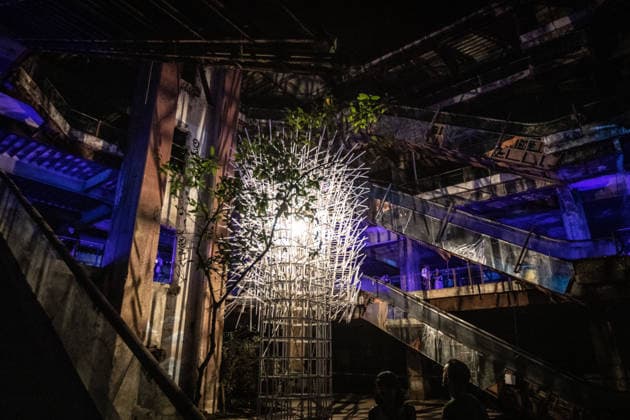 Bangkok Design Week 2026 in Bangkok, Thailand - 08 Feb 2026 Art Installation named New World New Pulse , a kinetic sculpture reflecting the area’s vibrant spirit inside an abandoned shopping mall during Bangkok Design Week 2026. Bangkok Design Week 2026, themed Design SOS is an expansive festival celebrating creativity and design across Bangkok. Held from January 29 to February 08, showcasing innovative design solutions and fostering positive energy amidst challenges. It promotes Bangkok s status as a UNESCO Creative City of Design, attracting creatives and visitors to explore and contribute to the city s vibrant design landscape. Bangkok Thailand Copyright: xGuillaumexPayenx xSOPAxImagesx GUI_PAYEN_08FEB2026_131A8581