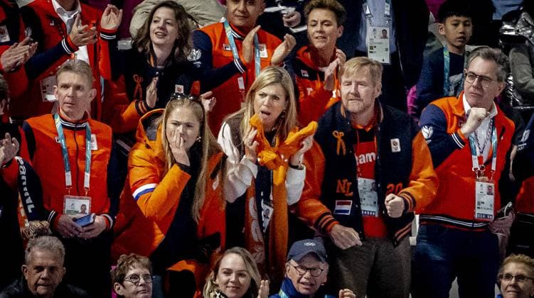 MILAN - Queen Maxima, Princess Amalia and King Willem-Alexander in the men s 5,000-meter speed skating final at the Milan Speed Skating Stadium, Milan Cortina 2026 Olympic Winter Games. ROBIN UTRECHT ANP netherlands out - belgium out  Copyright: xx x550052695x originalFilename: 550052695.jpg