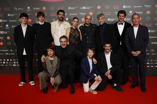 Photocall of the Gaudí Awards in Barcelona The Estrany riu team during the photocall of the Gaudí Awards, on February 8, 2026, in Barcelona, Catalonia Spain The 18th Gaudí Awards of the Catalan Film Academy will be presented this Sunday at a gala at the Gran Teatre del Liceu in Barcelona in an edition with Romería , by Carla Simón, with 13 nominations, Sirat , by Oliver Laxe, with 12, and Sorda , by Eva Libertad, with 10, leading the choices 08 FEBRUARY 2026 PREMIS GAUDÍ BARCELONA Kike Rincó Barcelona Catalunya Catalunya Barcelona Catalunya Espana Copyright: xKikexRinconx 7275947