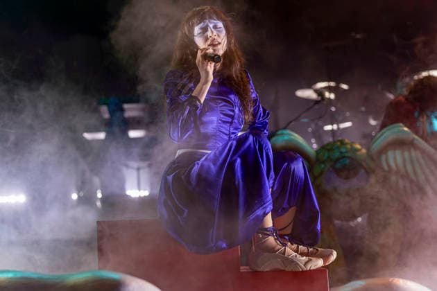 Magdalena Bay perform at Manchester Apollo Mica Tenenbaum of American alternative pop duo Magdalena Bay performs at Manchester Apollo, Manchester, England, 8th February 2026, Credit:Mike Gray Avalon  Copyright: xMikexGrayx xAvalonx 1073259861