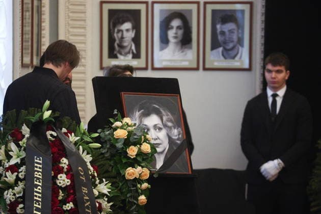 RUSSIA, MOSCOW - FEBRUARY 9, 2026: A farewell ceremony takes place for actress Olga Chipovskaya in the Great Portrait Foyer of the Vakhtangov State Academic Theatre. Chipovskaya passed away on February 4 at the age of 67 Moscow Russia  - ZUMAt113 20260209_zaa_t113_018 Copyright: xSofyaxSandurskayax