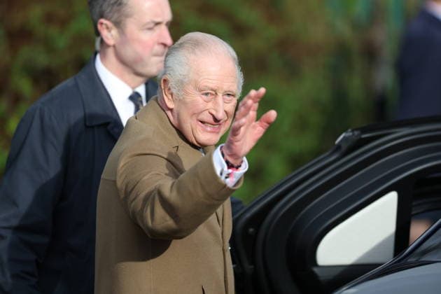 Image Licensed to Parsons Media. 09 02 2026. Clitheroe, United Kingdom. The King visits Lancashire. Clitheroe Train Station. His Majesty King Charles III greets members of the public as he arrives at Clitheroe Train Statoun for a day of visits in Lancashire.  Copyright: xRyanxJenkinsonx xParsonsxMediax PAR-9184-0019