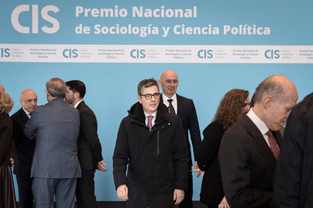 The King presents the National Prize for Sociology and Political Science 2025 The Minister of the Presidency, Félix Bolanos, during the presentation of the National Prize for Sociology and Political Science 2025 to the Professor of Sociology at the University of Valencia, Capitolina Díaz Martínez, in the Royal Collections Gallery of the Royal Palace of Madrid, on February 9, 2026, in Madrid Spain The prize is awarded in recognition of the academic, scientific and professional contribution and trajectory in the field of Sociology or Political Science 09 FEBRUARY 2026 Diego Radamé Spain  Copyright: xDiegoxRadamÃ sx 7276551