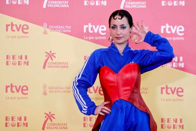 Press conference with the 18 artists of the Benidorm Fest 2026 The singer Rosalinda Galán poses after a press conference, at the Mirador del Castillo, on February 9, 2026, in Benidorm, Alicante, Valencian Community Spain After the welcome party last Saturday, February 7, today officially starts the week of the Benidorm Fest 2026, six days in which the two semi-finals will be held on February 10 and 12 and the final on February 14, 2026 In addition to the three galas, the programming of the sixth edition of the festival includes rehearsals, press conferences and pre and post galas programs 09 FEBRUARY 2026 Joaquí Benidorm, Alicante, Comunidad Va Benidorm, Alicante, Comunidad Va Spain Copyright: xJoaquinxReinax 7277005