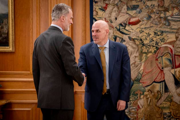 King Felipe VI receives in audience ORACLE executives King Felipe VI receives in audience the CEO of Oracle, Mike Sicilia d , at the Palace of La Zarzuela, on February 9, 2026, in Madrid Spain 09 FEBRUARY 2026 A Pé Madrid Madrid Madrid Spain  Copyright: xA.xPÃ rezxMecax 7277545