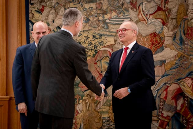 King Felipe VI receives in audience ORACLE executives King Felipe VI receives in audience the CEO of Oracle Spain, Albert Triola d , at the Palace of La Zarzuela, on February 9, 2026, in Madrid Spain 09 FEBRUARY 2026 A Pé Madrid Madrid Madrid Spain  Copyright: xA.xPÃ rezxMecax 7277546