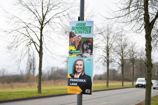 Landtagswahl Trier in Rheinland-Pfalz, Deutschland, Wahlplakat, Werbung für den Kandidaten einer politischen Partei, Wahlkampf *** State election Trier in Rhineland Palatinate, Germany, Election poster, Advertising for the Candidates a political Party, Election campaign 1133605712