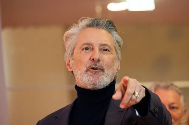 Couture Paris Film Premiere Antoine de Caunes attends Couture Paris Film Premiere at Pathe Palace on February 09, 2026 in Paris, France. Photo by Nasser Berzane ABACAPRESS.COM Paris France  Copyright: xBerzanexNasser ABACAx