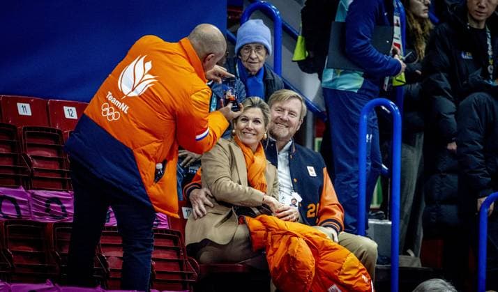 MILAN - Queen Maxima and King Willem-Alexander in the stands of the Milan Ice Skating Area during the qualifying competition for the women s 500 meters at the Milan Cortina 2026 Winter Olympics. ROBIN UTRECHT ANP netherlands out - belgium out  Copyright: xx x550223595x originalFilename: 550223595.jpg