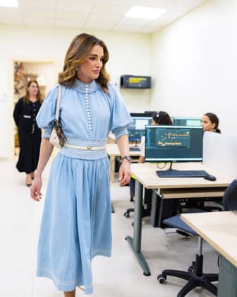 09-02-2026 Jordan Queen Rania Al Abdullah inaugurated the 25th branch of the Zaha Cultural Center in Aqaba Governorate, where she toured its facilities and learned more about its range of family-oriented programs. Â  Copyright: xPPEx