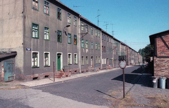 Deutschland, Niederroeblingen, 01.08.1990 F: 01-65-10 VEB Kupferbergbau Foto: Bergarbeitersiedlung bei Niederroeblingen VEB Kupferbergbau VEB Kupferbergbau *** Germany, Niederroeblingen, 01 08 1990 F 01 65 10 VEB Kupferbergbau Photo Miners settlement near Niederroeblingen VEB Kupferbergbau VEB Kupferbergbau