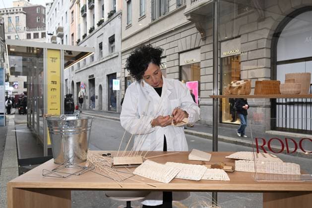 Milan, Italy The Luxury Icons inauguration and presentation at the MonteNapoleone District, the initiative included in the program of the Cultural Olympics of Milan Cortina 2026. In the photo: artisan at the production of the RODO bag  Copyright: xNickxZonnax xipa-agency.netx xNickxZonnax IPA_Agency_IPA71223175