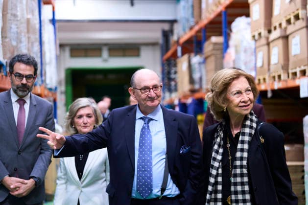 February 10, 2026, Basauri, Basque Country, Spain: Queen Sofia of Spain visits Bizkaia Food Bankining on February 10, 2026 in Basauri, Spain Basauri Spain  - ZUMAg15_ 20260210_zaf_g15_037 Copyright: xJackxAbuinx