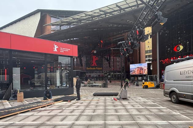 The Theater am Potsdamer Platz becomes the Berlinale Palast during the Berlinale 2026 76 Berlin International Film Festival, 10 02 2026 Foto:xN.xKubelkax xFuturexImagex berlinale_aufbau_6206