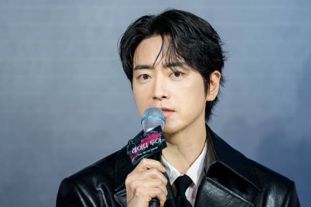 Netflix series The Art of Sarah press conference SEOUL, SOUTH KOREA, FEB 10: South Korean actor Lee Jun-hyuk during Netflix series The Art of Sarah press conference at The CGV Apgujeong in Seoul, South Korea, on February 10, 2026. Seoul The CGV Apgujeong South Korea 8256_286468 Copyright: xStevexChoxKyewoong PentaxPressx