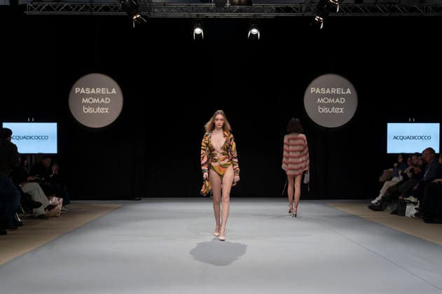 February 10, 2026, Madrid, Madrid, Spain: The model walks the runway at the MOMAD International Fashion Show, wearing designs by students from the ACQUADICOCCO, Madrid School of Fashion Design), Madrid, (02.06.26) Madrid Spain  - ZUMAc312 20260210_zsp_c312_037 Copyright: xOscarxManuelxSanchezx