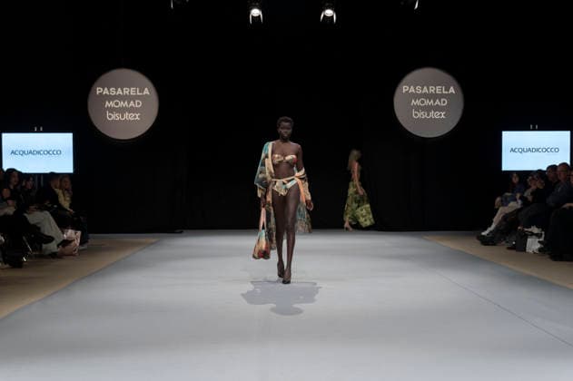 February 10, 2026, Madrid, Madrid, Spain: The model walks the runway at the MOMAD International Fashion Show, wearing designs by students from the ACQUADICOCCO, Madrid School of Fashion Design), Madrid, (02.06.26) Madrid Spain  - ZUMAc312 20260210_zsp_c312_047 Copyright: xOscarxManuelxSanchezx