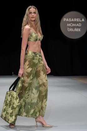 February 10, 2026, Madrid, Madrid, Spain: The model walks the runway at the MOMAD International Fashion Show, wearing designs by students from the ACQUADICOCCO, Madrid School of Fashion Design), Madrid, (02.06.26) Madrid Spain  - ZUMAc312 20260210_zsp_c312_048 Copyright: xOscarxManuelxSanchezx