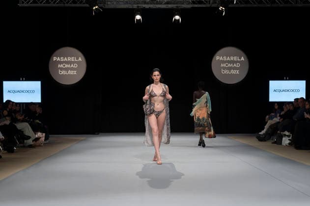 February 10, 2026, Madrid, Madrid, Spain: The model walks the runway at the MOMAD International Fashion Show, wearing designs by students from the ACQUADICOCCO, Madrid School of Fashion Design), Madrid, (02.06.26) Madrid Spain  - ZUMAc312 20260210_zsp_c312_050 Copyright: xOscarxManuelxSanchezx