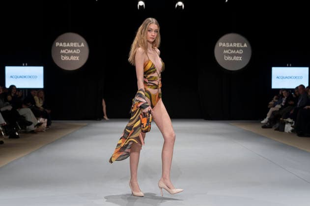 February 10, 2026, Madrid, Madrid, Spain: The model walks the runway at the MOMAD International Fashion Show, wearing designs by students from the ACQUADICOCCO, Madrid School of Fashion Design), Madrid, (02.06.26) Madrid Spain  - ZUMAc312 20260210_zsp_c312_063 Copyright: xOscarxManuelxSanchezx