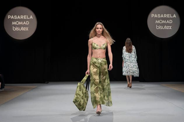 February 10, 2026, Madrid, Madrid, Spain: The model walks the runway at the MOMAD International Fashion Show, wearing designs by students from the ACQUADICOCCO, Madrid School of Fashion Design), Madrid, (02.06.26) Madrid Spain  - ZUMAc312 20260210_zsp_c312_090 Copyright: xOscarxManuelxSanchezx
