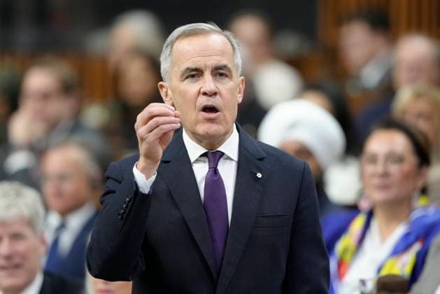 February 10, 2026, Ottawa, On, Canada: Prime Minister Mark Carney rises during Question Period on Parliament Hill in Ottawa, Tuesday, Feb. 10, 2026. Ottawa Canada  - ZUMAc35_ 20260210_zaf_c35_145 Copyright: xAdrianxWyldx