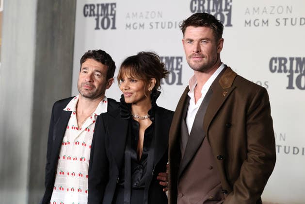 World Premiere Of Amazon MGM Studios Crime 101 in Los Angeles, 10 February 2026 Bart Layton, Halle Berry and Chris Hemsworth at the World Premiere Of Amazon MGM Studios Crime 101 held at The United Theater on Broadway at STILE Downtown Los Angeles by Kasa in Los Angeles, California, United States on 10 February 2026., Credit:Xavier Collin Avalon USA, California, Los Angeles  Copyright: xXavierxCollinx xAvalonx 1073888254