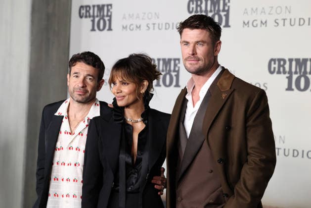 World Premiere Of Amazon MGM Studios Crime 101 in Los Angeles, 10 February 2026 Bart Layton, Halle Berry and Chris Hemsworth at the World Premiere Of Amazon MGM Studios Crime 101 held at The United Theater on Broadway at STILE Downtown Los Angeles by Kasa in Los Angeles, California, United States on 10 February 2026., Credit:Xavier Collin Avalon USA, California, Los Angeles  Copyright: xXavierxCollinx xAvalonx 1073888294
