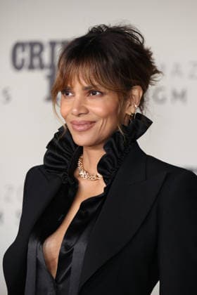World Premiere Of Amazon MGM Studios Crime 101 in Los Angeles, 10 February 2026 Halle Berry at the World Premiere Of Amazon MGM Studios Crime 101 held at The United Theater on Broadway at STILE Downtown Los Angeles by Kasa in Los Angeles, California, United States on 10 February 2026., Credit:Xavier Collin Avalon USA, California, Los Angeles  Copyright: xXavierxCollinx xAvalonx 1073889337