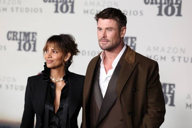 World Premiere Of Amazon MGM Studios Crime 101 in Los Angeles, 10 February 2026 Halle Berry and Chris Hemsworth at the World Premiere Of Amazon MGM Studios Crime 101 held at The United Theater on Broadway at STILE Downtown Los Angeles by Kasa in Los Angeles, California, United States on 10 February 2026., Credit:Xavier Collin Avalon USA, California, Los Angeles  Copyright: xXavierxCollinx xAvalonx 1073889324