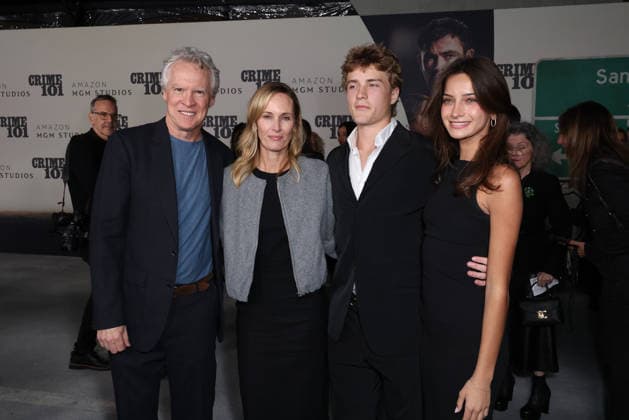 World Premiere Of Amazon MGM Studios Crime 101 in Los Angeles, 10 February 2026 Tate Donovan, guest, guest and Chris Hemsworth at the World Premiere Of Amazon MGM Studios Crime 101 held at The United Theater on Broadway at STILE Downtown Los Angeles by Kasa in Los Angeles, California, United States on 10 February 2026., Credit:Xavier Collin Avalon USA, California, Los Angeles  Copyright: xXavierxCollinx xAvalonx 1073889693