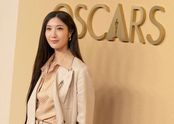 February 10, 2026, Beverly Hills, California, USA: South Korean and American singer, songwriter, and record producer EJAE attends the 98th Oscars Nominees Luncheon. Beverly Hills USA  - ZUMAb173 20260210_aap_b173_139 Copyright: xBillyxBennightx