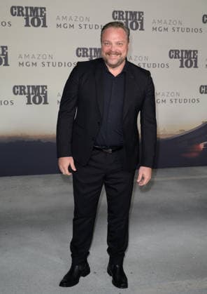 Crime 101 Premiere - Los Angeles, USA LOS ANGELES, USA. February 10, 2026: Drew Powell at the premiere for Crime 101 at the United Theatre. Los Angeles CA USA  Copyright: xPaulxSmith Featureflashx