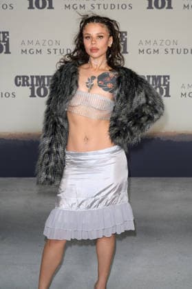 Crime 101 Premiere - Los Angeles, USA LOS ANGELES, USA. February 10, 2026: Eleanor Barnes (Snitchery) at the premiere for Crime 101 at the United Theatre. Los Angeles CA USA  Copyright: xPaulxSmith Featureflashx