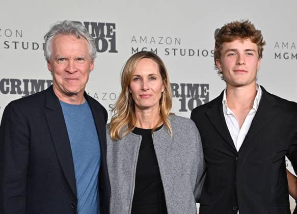 ˜Crime 101™ World Premiere Tate Donovan, Corry Scheuerman and Luc Donovan arriving to Amazon MGM Studios™ Crime 101 world premiere held at The United Theater on Broadway on February 10, 2026 in Los Angeles, Ca. Los Angeles The United Theater on Broadway California USA Copyright: xTammiexArroyox xAFF-USA.comx