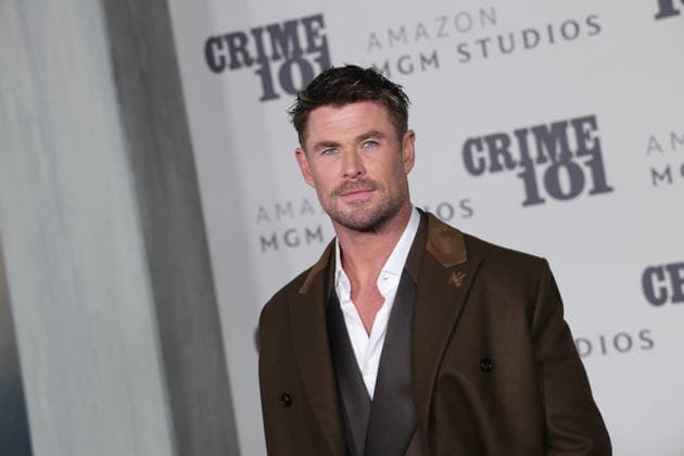 LOS ANGELES, CALIFORNIA FEBRUARY 10 Chris Hemsworth attends the world premiere of Amazon MGM Studios Crime 101 at The United Theater on Broadway on February 10, 2026 in Los Angeles, California Credit AdMedia 452944 2026 02 10  Copyright: xAdMediax STAR_452944_005