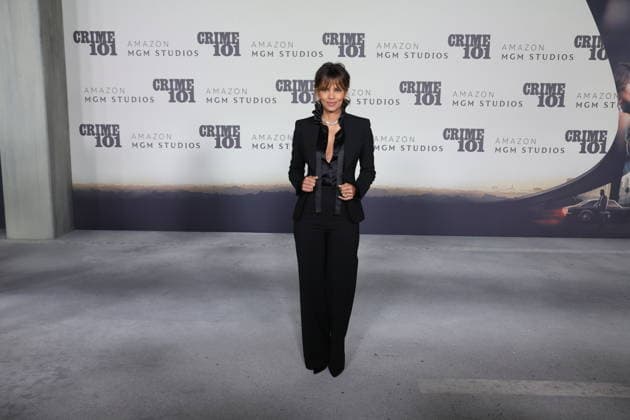 LOS ANGELES, CALIFORNIA FEBRUARY 10 Halle Berry attends the world premiere of Amazon MGM Studios Crime 101 at The United Theater on Broadway on February 10, 2026 in Los Angeles, California Credit AdMedia 452944 2026 02 10  Copyright: xAdMediax STAR_452944_018