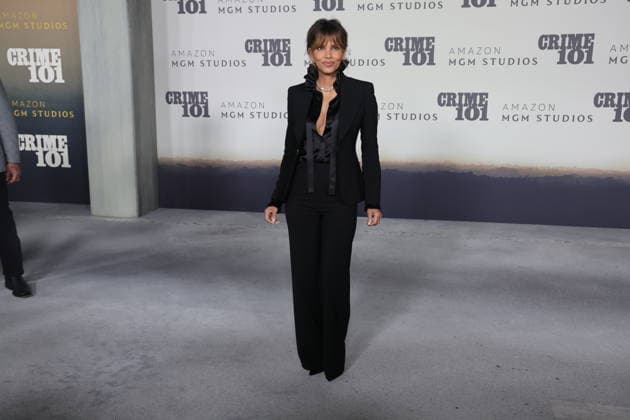 LOS ANGELES, CALIFORNIA FEBRUARY 10 Halle Berry attends the world premiere of Amazon MGM Studios Crime 101 at The United Theater on Broadway on February 10, 2026 in Los Angeles, California Credit AdMedia 452944 2026 02 10  Copyright: xAdMediax STAR_452944_022