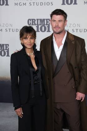 LOS ANGELES, CALIFORNIA FEBRUARY 10 Halle Berry Chris Hemsworth attends the world premiere of Amazon MGM Studios Crime 101 at The United Theater on Broadway on February 10, 2026 in Los Angeles, California Credit AdMedia 452944 2026 02 10  Copyright: xAdMediax STAR_452944_033