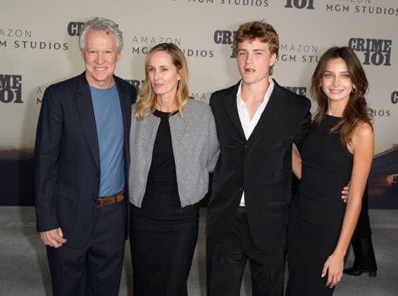 LOS ANGELES, USA February 10, 2026 Tate Donovan, Corry Scheuerman Luc Donovan at the premiere for Crime 101 at the United Theatre Picture Paul Smith Featureflash 452949 2026 02 10 CA Los Angeles  Copyright: xPaulxSmithx xFeaturesxFlashx xStarfacex STAR_452949_002