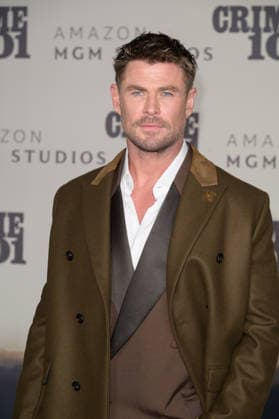 LOS ANGELES, USA February 10, 2026 Chris Hemsworth at the premiere for Crime 101 at the United Theatre Picture Paul Smith Featureflash 452949 2026 02 10 CA Los Angeles  Copyright: xPaulxSmithx xFeaturesxFlashx xStarfacex STAR_452949_075