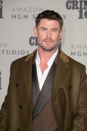 LOS ANGELES, USA February 10, 2026 Chris Hemsworth at the premiere for Crime 101 at the United Theatre Picture Paul Smith Featureflash 452949 2026 02 10 CA Los Angeles  Copyright: xPaulxSmithx xFeaturesxFlashx xStarfacex STAR_452949_076