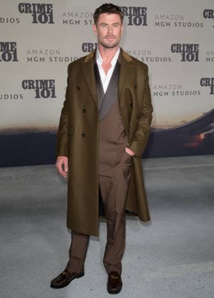 LOS ANGELES, USA February 10, 2026 Chris Hemsworth at the premiere for Crime 101 at the United Theatre Picture Paul Smith Featureflash 452949 2026 02 10 CA Los Angeles  Copyright: xPaulxSmithx xFeaturesxFlashx xStarfacex STAR_452949_078